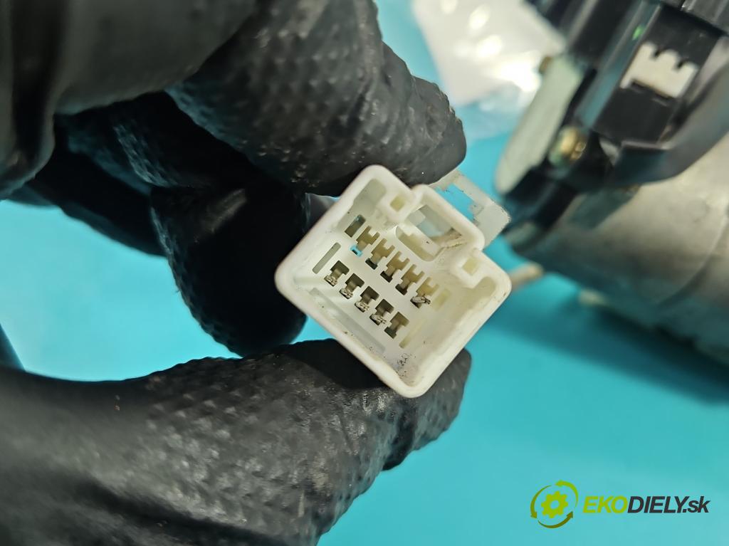 Toyota Avensis I T22 1997-2003 1.6 vvti 110 HP manual 81 kW 1598 cm3 4- Spínačka 73653512 (Spínacia skrinka)