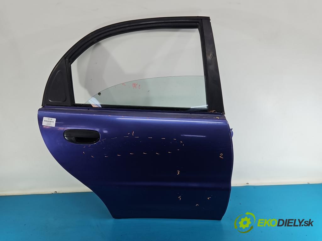 Daewoo Lanos 1.5 16V 100 hp manual 73.2 kW 1498 cm3 5- dveře zadní pravé  (Klika dveří ostatní)