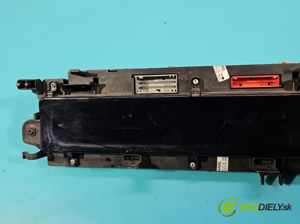 Renault Scenic II 2003-2009 2.0b 135 HP manual 99 kW 1998 cm3 5- prístrojovka/ budíky P8200365607D (Prístrojová doska)