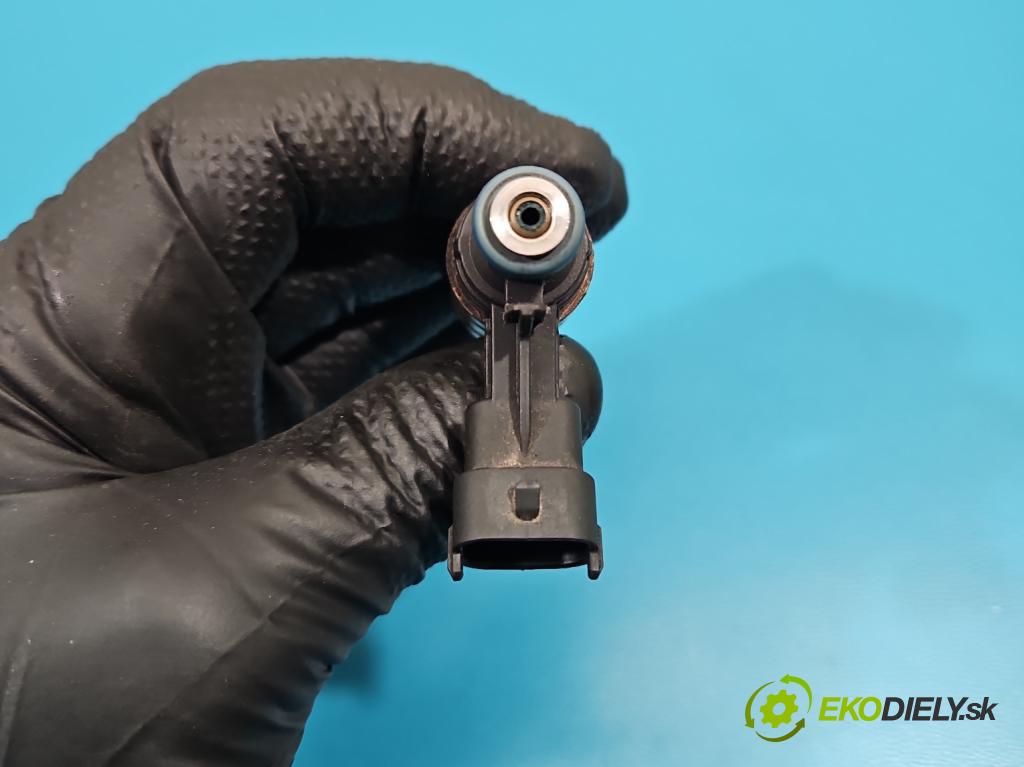 Opel Insignia A 2008-2017 2.0 T 220KM automatic 162 kW 1998 cm3 5- vstrek 0261500112 (Vstrekovač paliva)