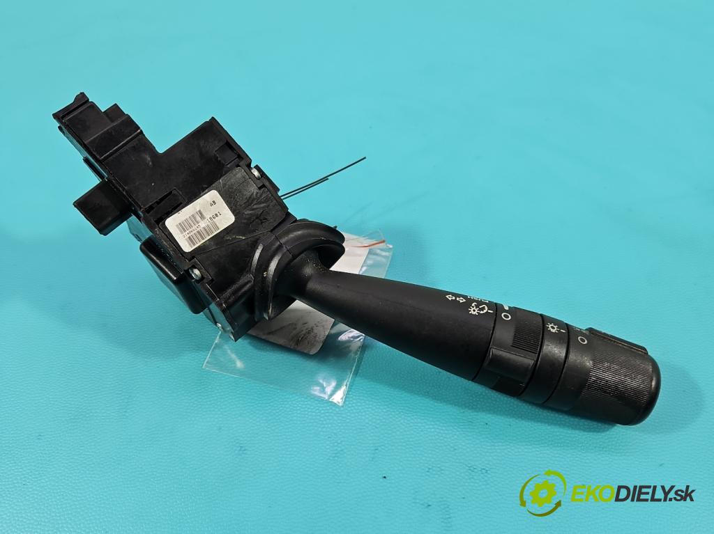 Dodge Journey 2.0 CRD 140 HP automatic 103 kW 1968 cm3 5- prepínač smeroviek 214866145 (Prepínacie páčky pod volantom)