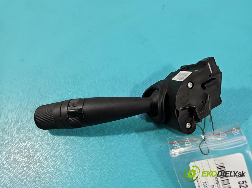 Dodge Journey 2.0 CRD 140 HP automatic 103 kW 1968 cm3 5- prepínač stieračov 214867207 (Prepínacie páčky pod volantom)