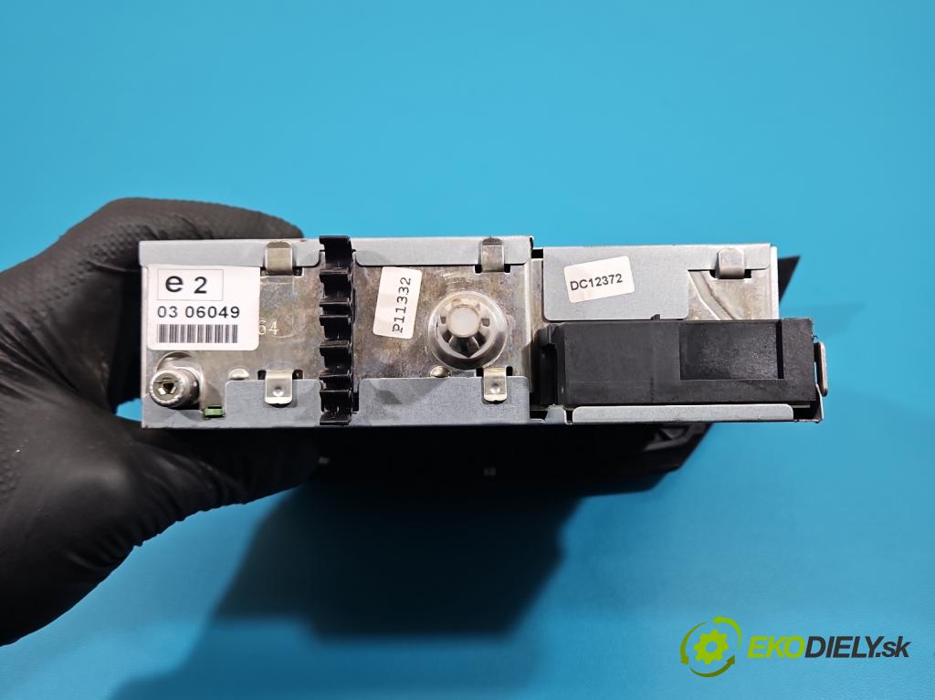 Renault Laguna III 2007-2015 2.0 16V 140 HP manual 103 kW 1997 cm3 5- Radio originál 281150013R