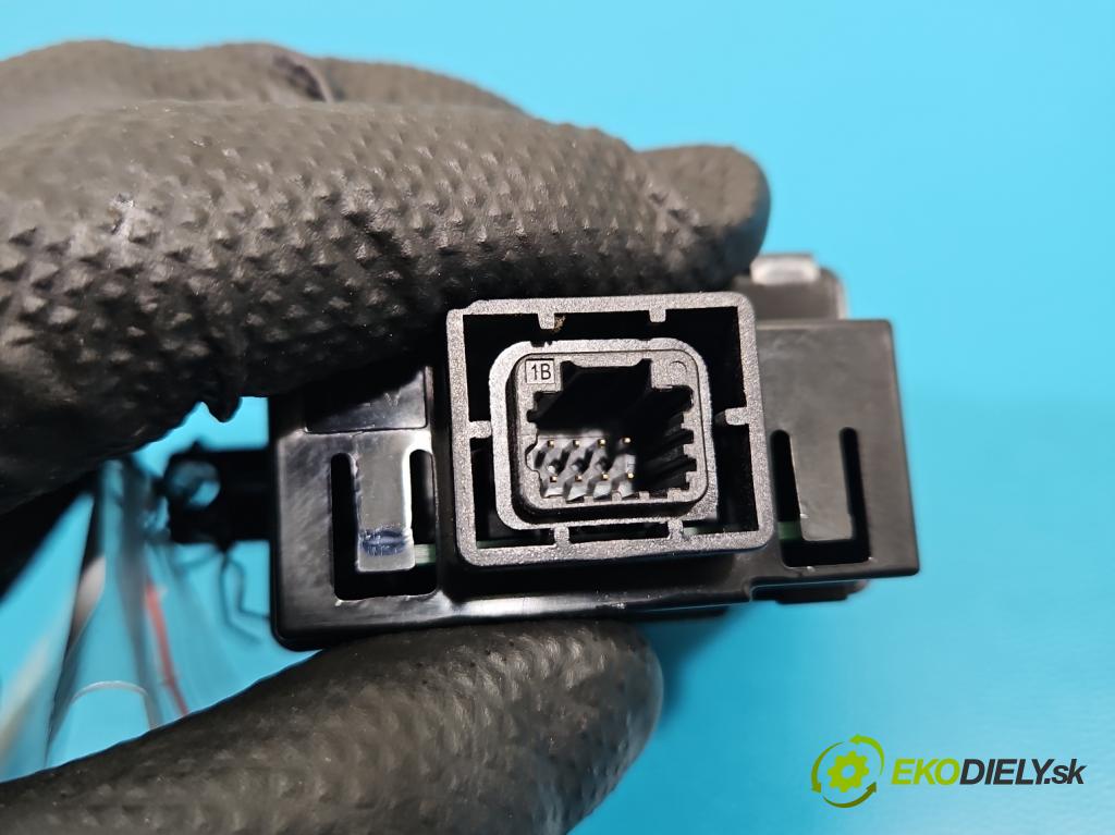 Renault Laguna III 2007-2015 2.0 16V 140 HP manual 103 kW 1997 cm3 5- prepínač brzda: ručný 363210001R (Prepínacie páčky pod volantom)