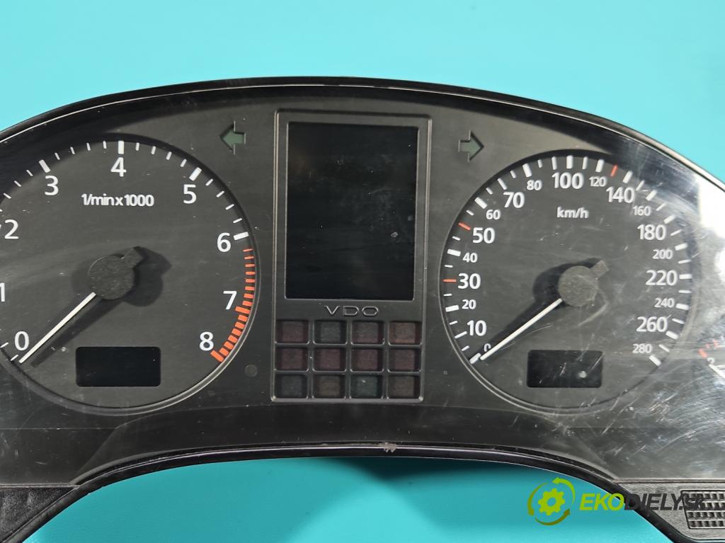 Audi A8 D2 1994-2002 4.2 V8 299KM automatic 220 kW 4172 cm3 4- prístrojovka/ budíky 4D0919033T (Prístrojová doska)