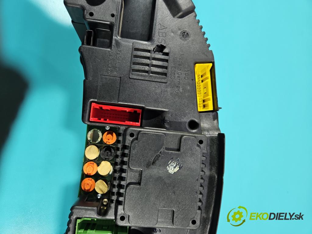 Audi A8 D2 1994-2002 4.2 V8 299KM automatic 220 kW 4172 cm3 4- prístrojovka/ budíky 4D0919033T (Prístrojová doska)