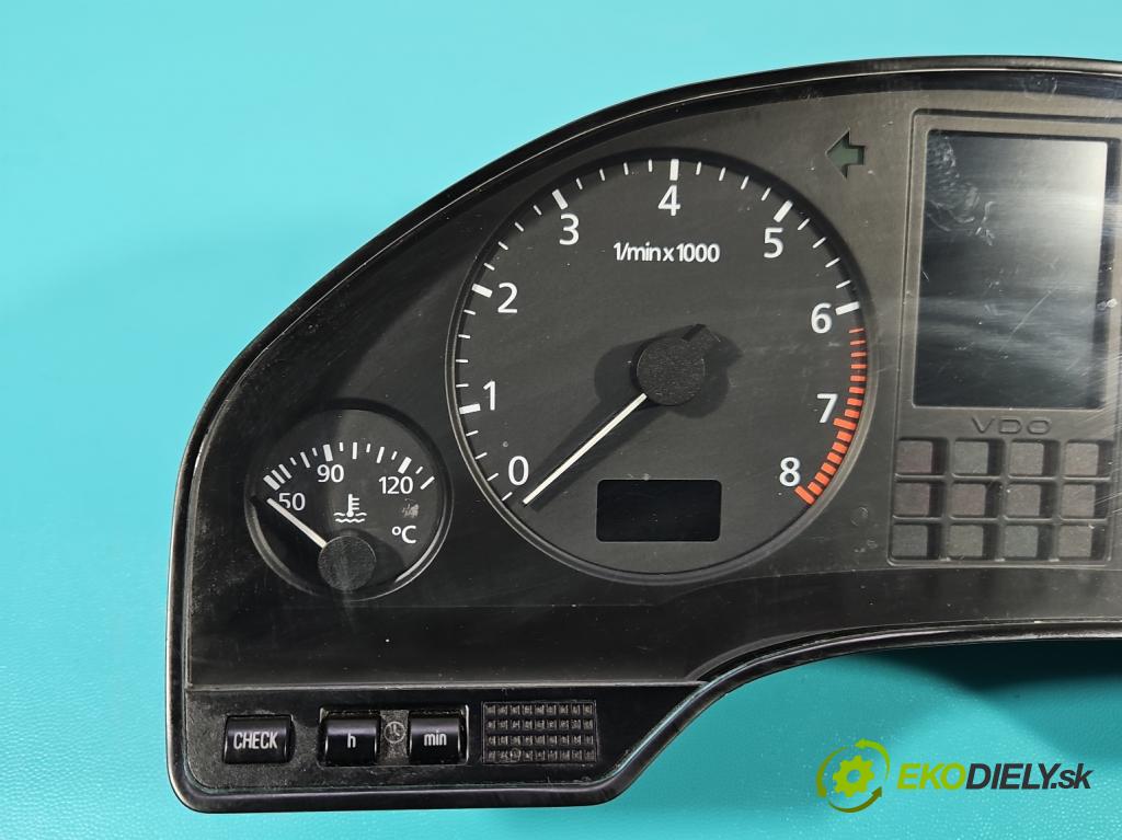 Audi A8 D2 1994-2002 4.2 V8 299KM automatic 220 kW 4172 cm3 4- prístrojovka/ budíky 4D0919033T (Prístrojová doska)