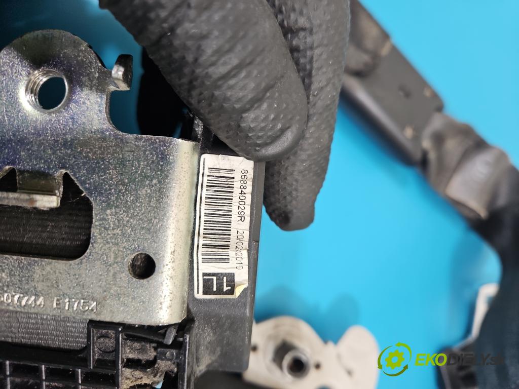 Renault Laguna III 2007-2015 2.0 16V 140 hp manual 103 kW 1997 cm3 5- stěna bezpečnost přední levý 868840029R