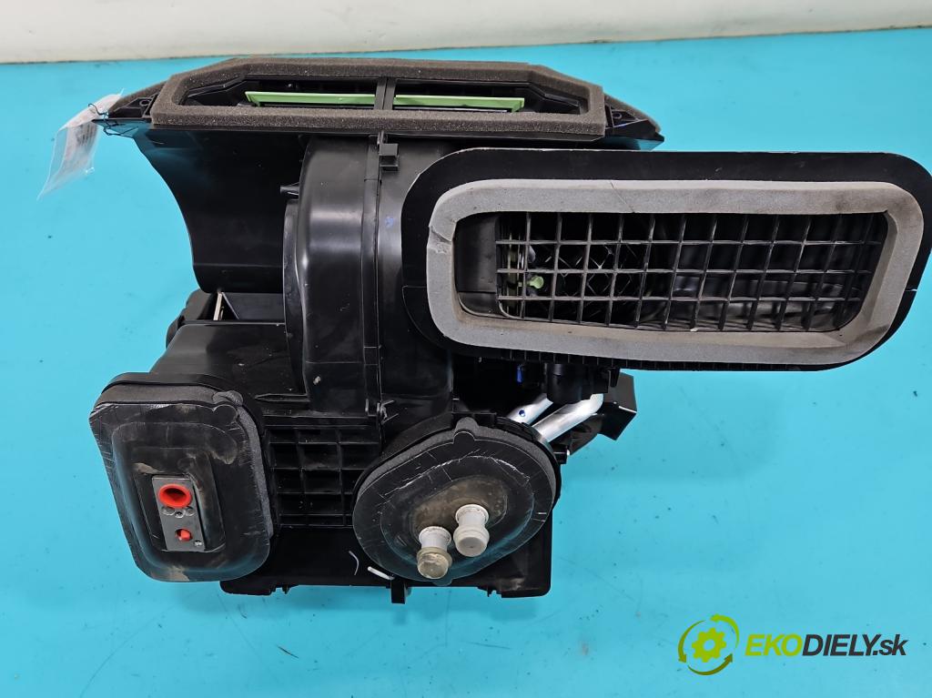 Renault Kadjar 2015-2022 1.3 140 hp automatic 103 kW 1332 cm3 5- radiátor 272702427R (Radiátor topení)