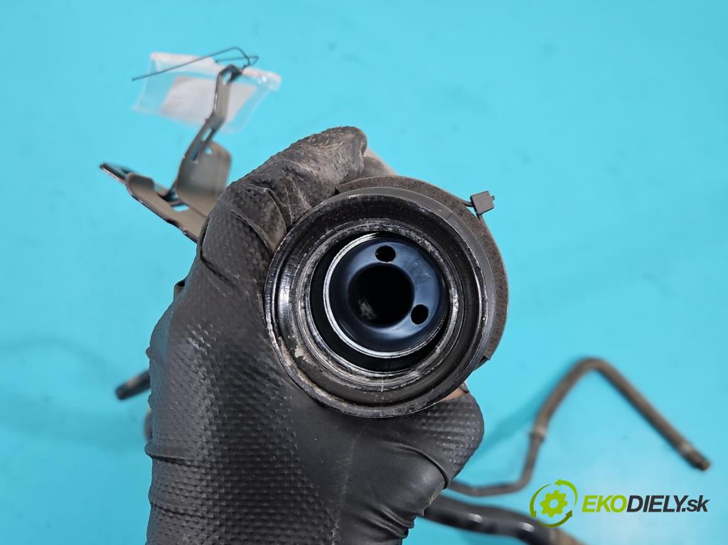 Renault Kadjar 2015-2022 1.3 140 HP automatic 103 kW 1332 cm3 5- Nalievacie hrdlo: palivo