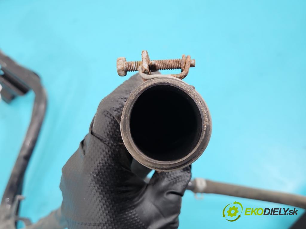 Renault Kadjar 2015-2022 1.3 140 HP automatic 103 kW 1332 cm3 5- Nalievacie hrdlo: palivo