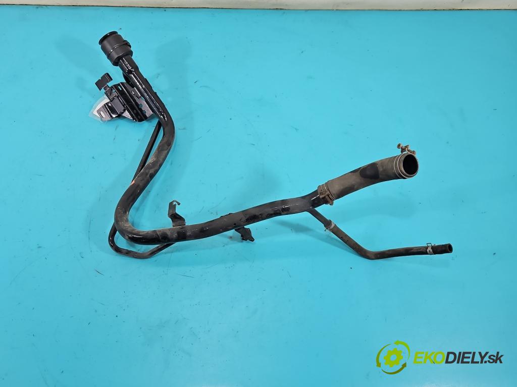 Renault Kadjar 2015-2022 1.3 140 HP automatic 103 kW 1332 cm3 5- Nalievacie hrdlo: palivo