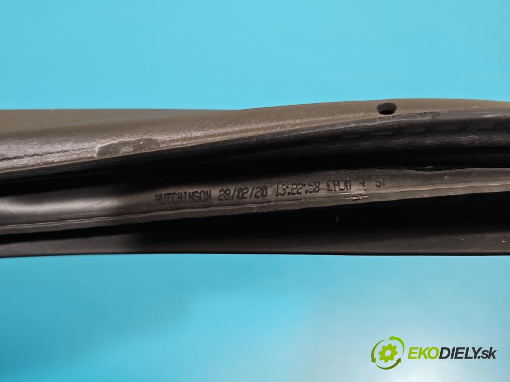 Renault Kadjar 2015-2022 1.3 140 hp automatic 103 kW 1332 cm3 5- Těsnění: dveře zadní pravé  (Karoserie ostatní)