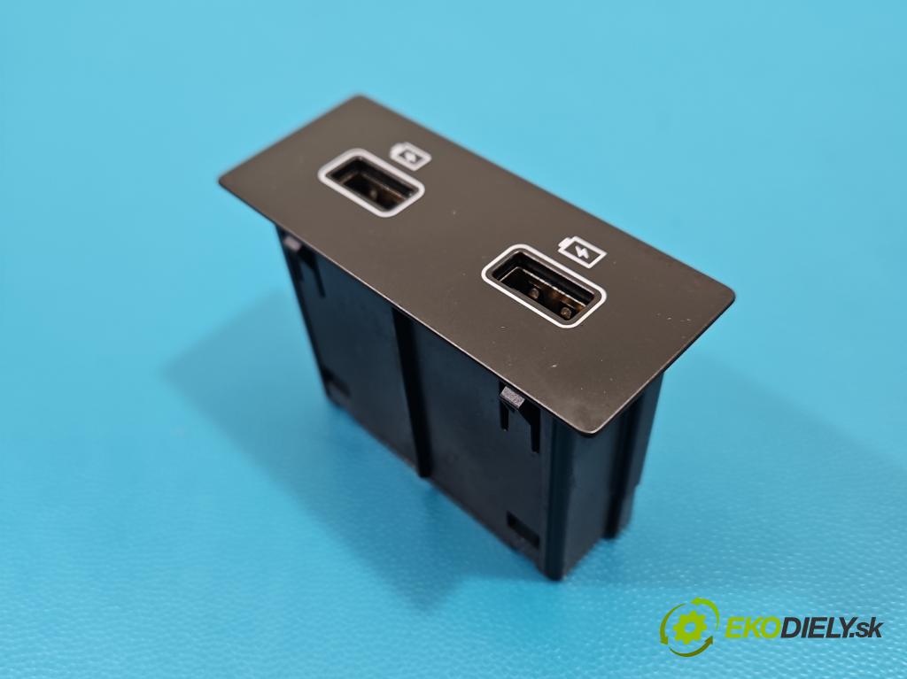 Renault Kadjar 2015-2022 1.3 140 HP automatic 103 kW 1332 cm3 5- zásuvka USB 280230033R