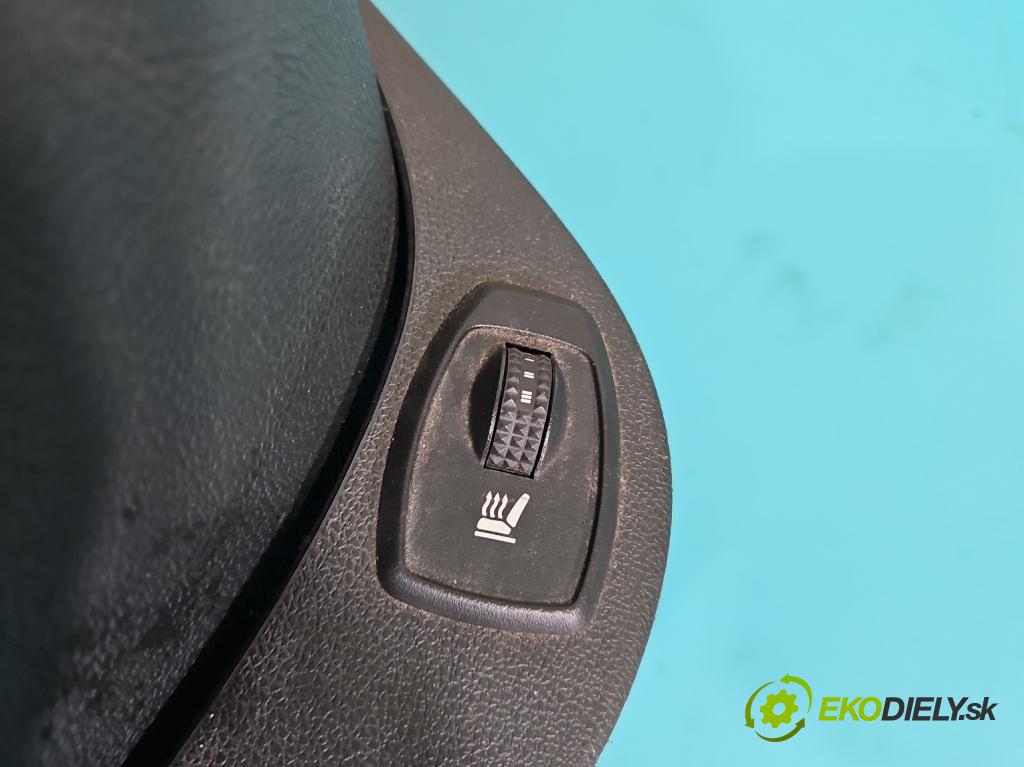 Renault Laguna III 2007-2015 2.0 16V 140 hp manual 103 kW 1997 cm3 5- Sedadlo pravý  (Sedadlo)