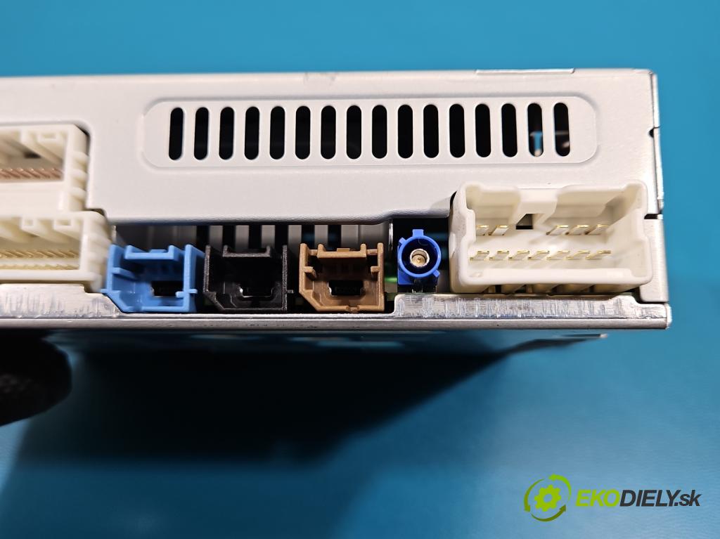 Renault Kadjar 2015-2022 1.3 140 HP automatic 103 kW 1332 cm3 5- Radio originál 281156826R