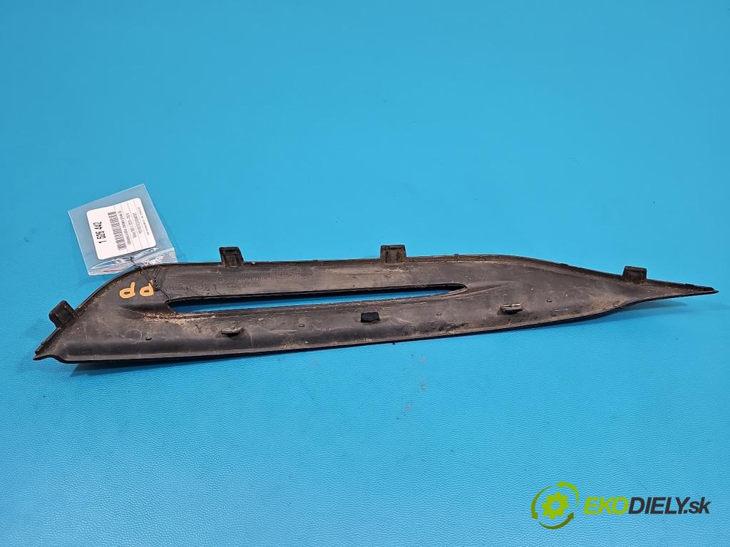 Volvo S60 II 2010-2018 2.0 D4 181KM automatic 133 kW 1969 cm3 4- Zaślepka: mřížka: nárazníku pravé 31323847