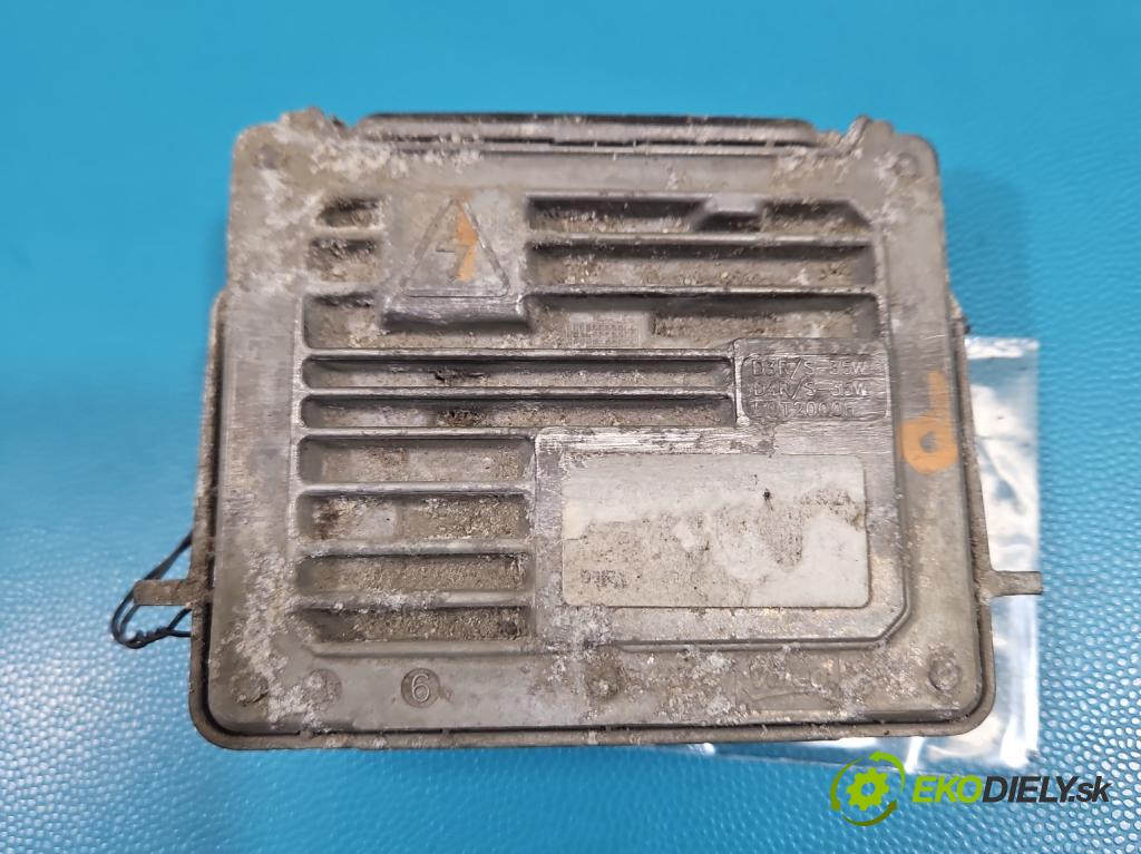 Volvo S60 II 2010-2018 2.0 D4 181KM automatic 133 kW 1969 cm3 4- střídač: xenon 140723-C30521 (Riadiaca jednotka xenónu)