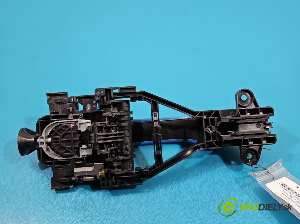 Volvo S60 II 2010-2018 2.0 D4 181KM automatic 133 kW 1969 cm3 4- klika přední pravé 31276166 (Klika dveří ostatní)