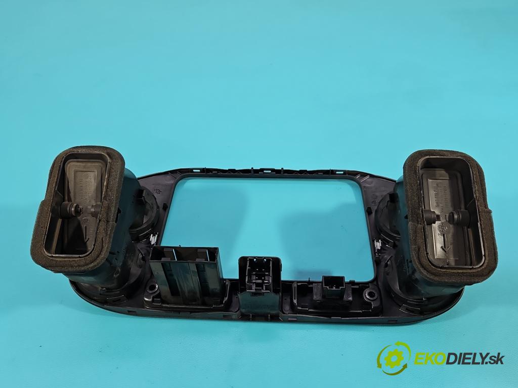 Vw Tiguan I 2007-2016 2.0 TDI 140 HP automatic 103 kW 1968 cm3 5- Mřížka: kúrenia stredová 5M0858071K (Mriežka kúrenia (fukár))