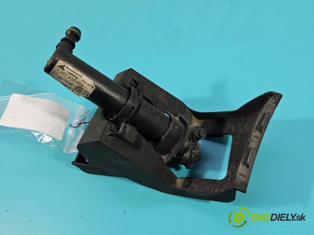 Vw Tiguan I 2007-2016 2.0 TDI 140 HP automatic 103 kW 1968 cm3 5- ostrekovač reflektor: pravý 5N0955978