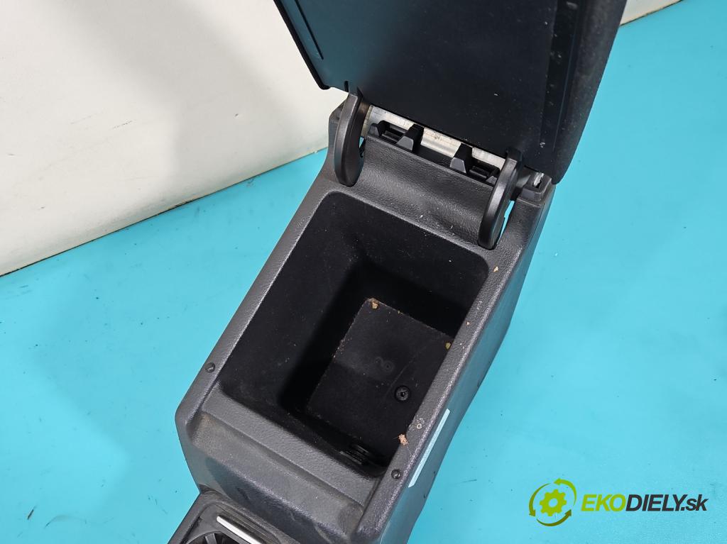 Vw Tiguan I 2007-2016 2.0 TDI 140 HP automatic 103 kW 1968 cm3 5- operadlo 5N0971641 (Lakťová opierka)