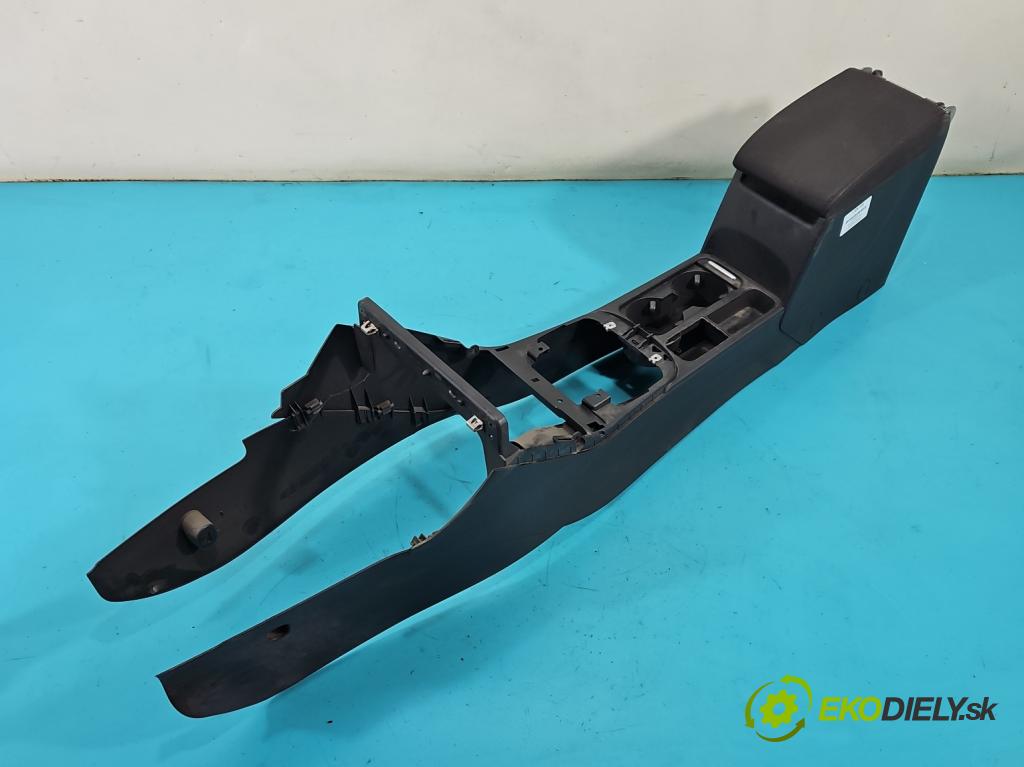 Vw Tiguan I 2007-2016 2.0 TDI 140 HP automatic 103 kW 1968 cm3 5- operadlo 5N0971641 (Lakťová opierka)