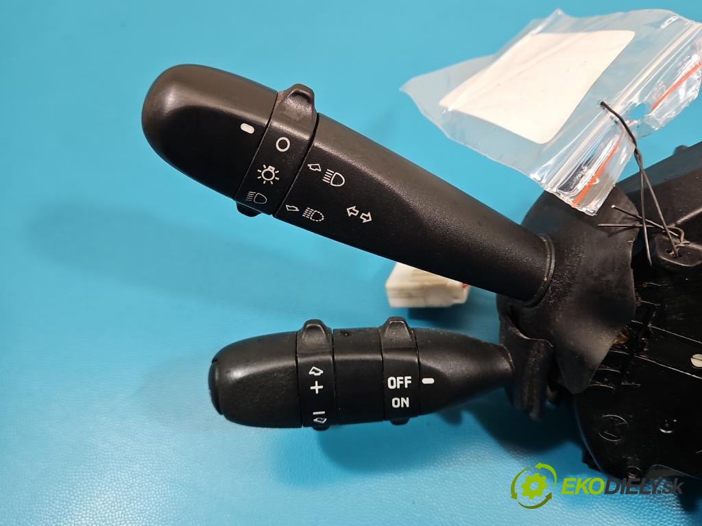 Alfa romeo Gt 1.9 jtd 150 HP manual 110 kW 1910 cm3 3- prepínač komplex: 0265005499 (Prepínacie páčky pod volantom)