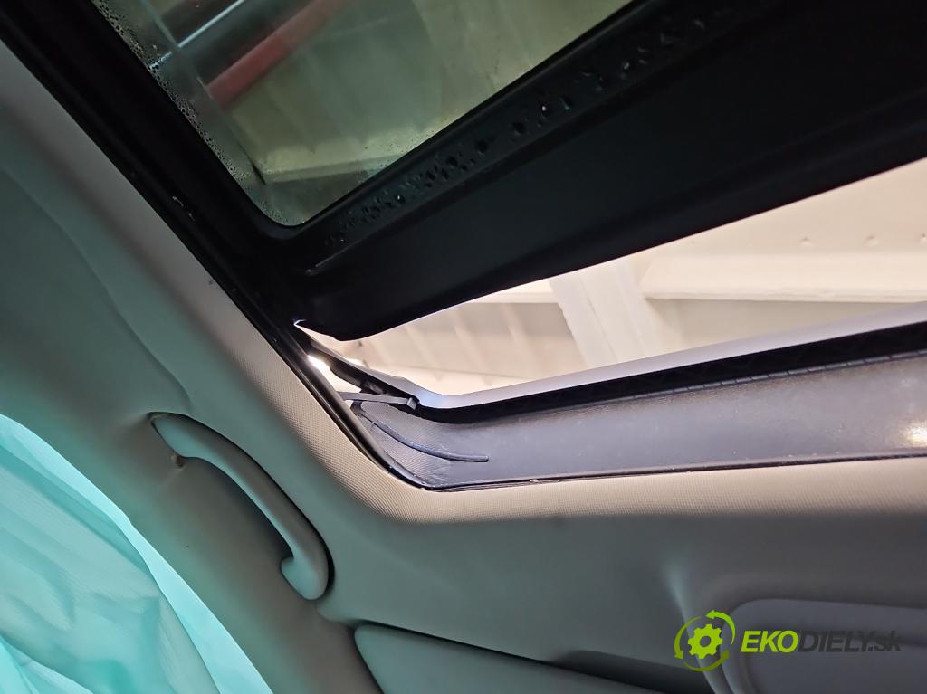 Skoda Octavia III 2013- 1.6 TDI 110 hp manual 81 kW 1598 cm3 5- Střešní okno:  (Sklo karoserie)