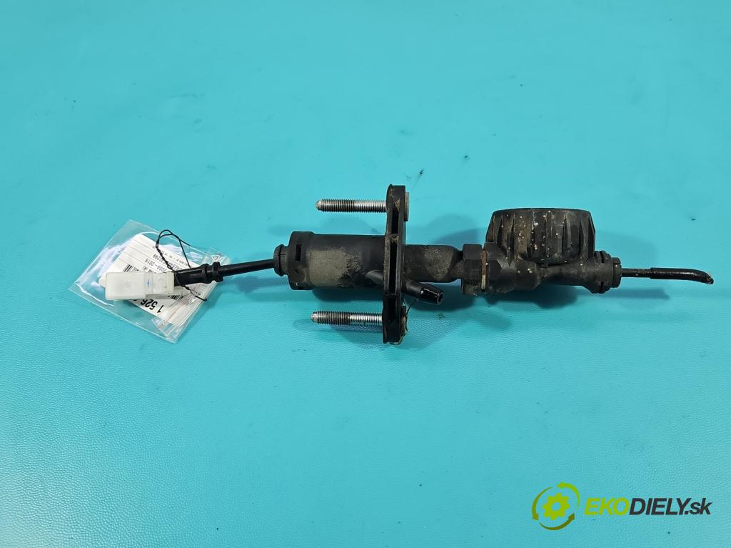 Opel Astra IV 2009-2015 1.4 16V 101 hp manual 74 kW 1398 cm3 5- čerpadlo spojková 55561915
