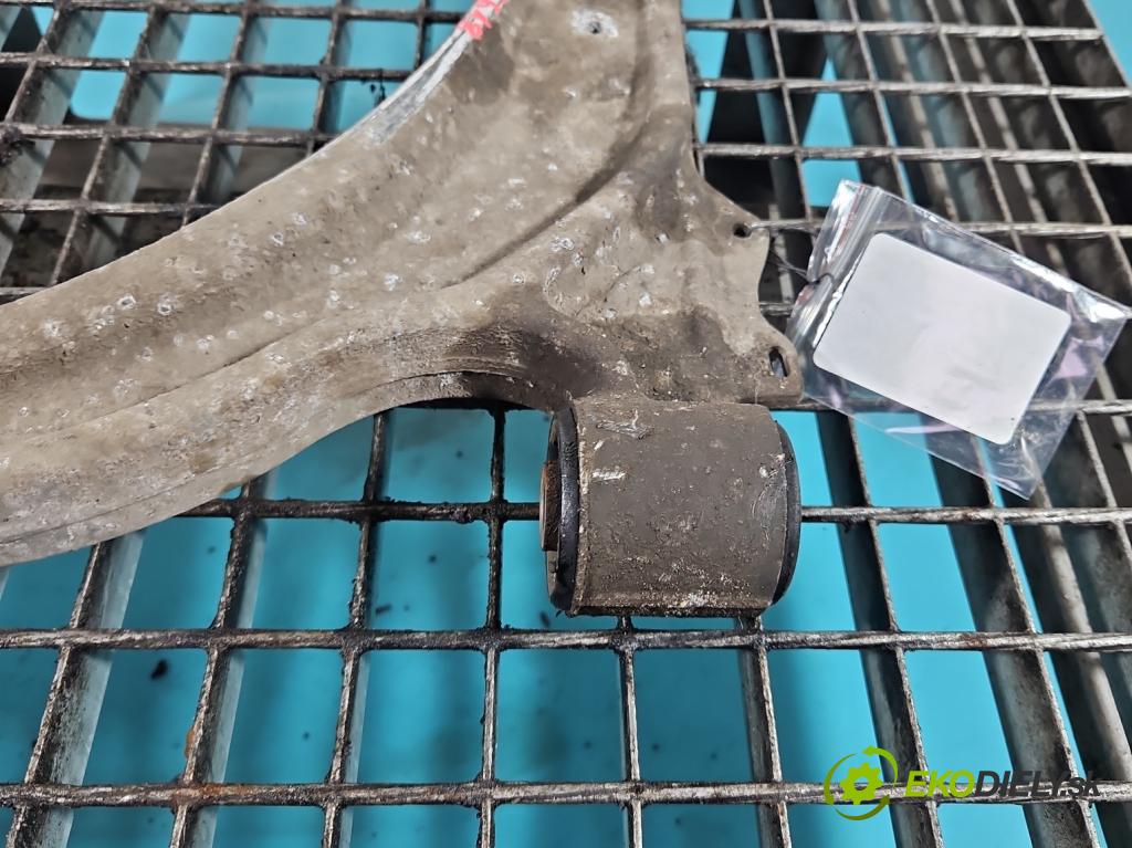 Opel Astra IV 2009-2015 1.4 16V 101 hp manual 74 kW 1398 cm3 5- přední levý  (Klika dveří ostatní)