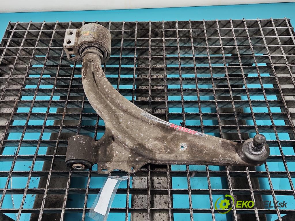 Opel Astra IV 2009-2015 1.4 16V 101 hp manual 74 kW 1398 cm3 5- přední levý  (Klika dveří ostatní)