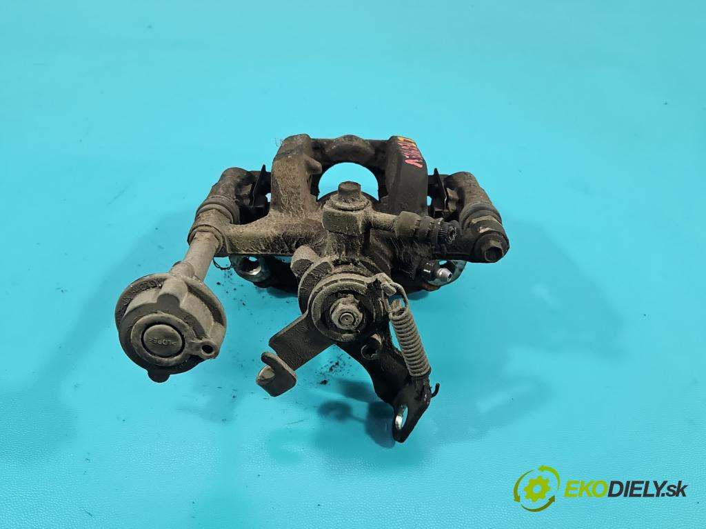 Opel Astra IV 2009-2015 1.4 16V 101 HP manual 74 kW 1398 cm3 5- brzdič zadné ľavý  (Kľučka dverí ostatné)