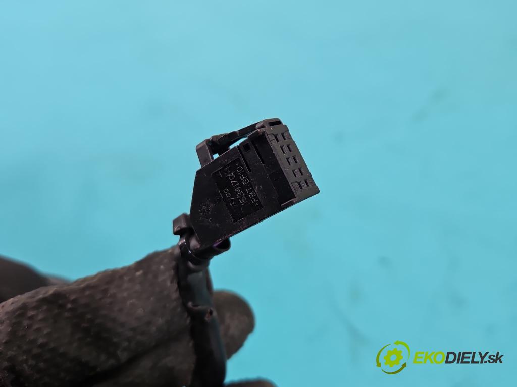 Vw Tiguan I 2007-2016 2.0 TDI 140 HP automatic 103 kW 1968 cm3 5- Páka: Změny: stupeň,rýchlosť 5N1713025 (Rýchlostná páka (kulisa))