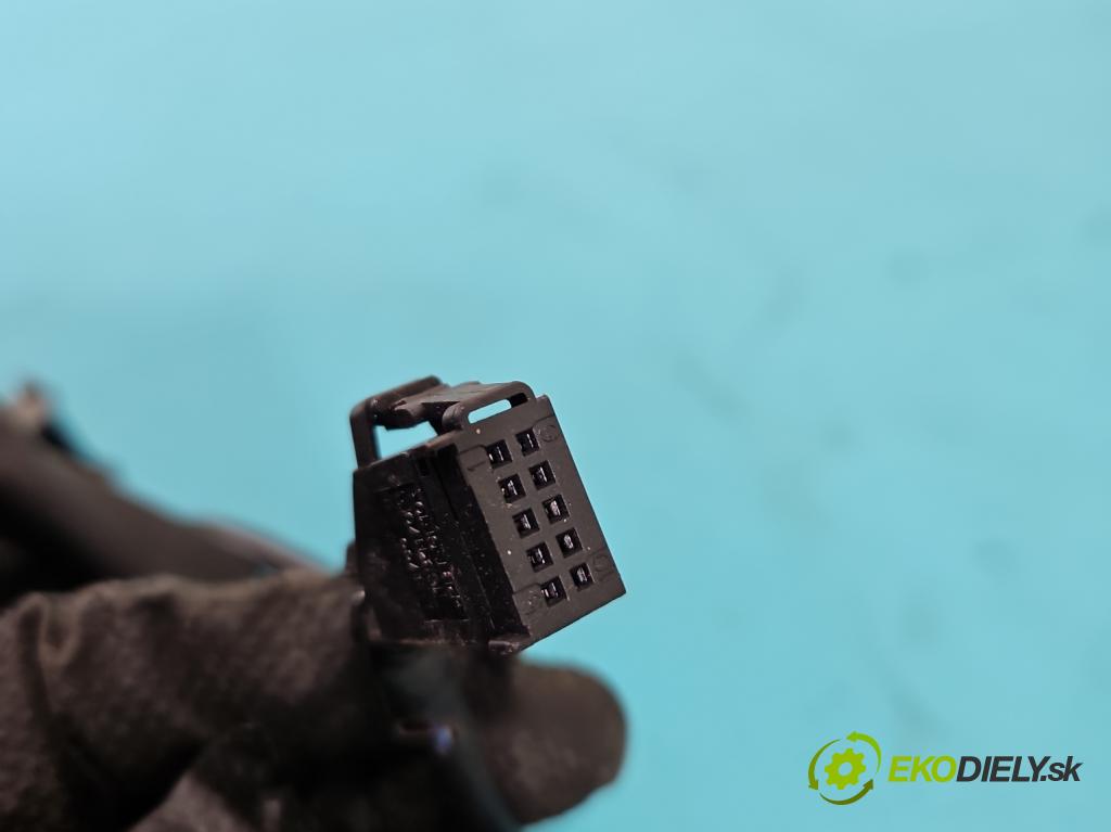 Vw Tiguan I 2007-2016 2.0 TDI 140 HP automatic 103 kW 1968 cm3 5- Páka: Změny: stupeň,rýchlosť 5N1713025 (Rýchlostná páka (kulisa))