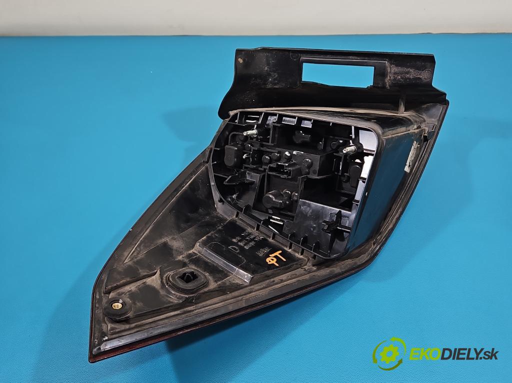 Renault Laguna III 2007-2015 2.0 16V 140 HP manual 103 kW 1997 cm3 5- svetlo / reflektor zadné pravé  (Kľučka dverí ostatné)