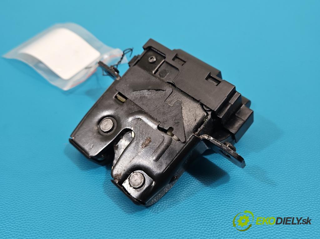 Renault Laguna III 2007-2015 2.0 16V 140 HP manual 103 kW 1997 cm3 5- zámok kufrové dvere zadné 8200747429A