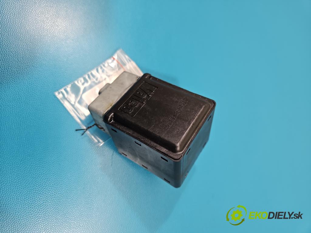 Renault Laguna III 2007-2015 2.0 16V 140 HP manual 103 kW 1997 cm3 5- Blokáda: řízení: A0495B10D07H (Riadenie ostatné)