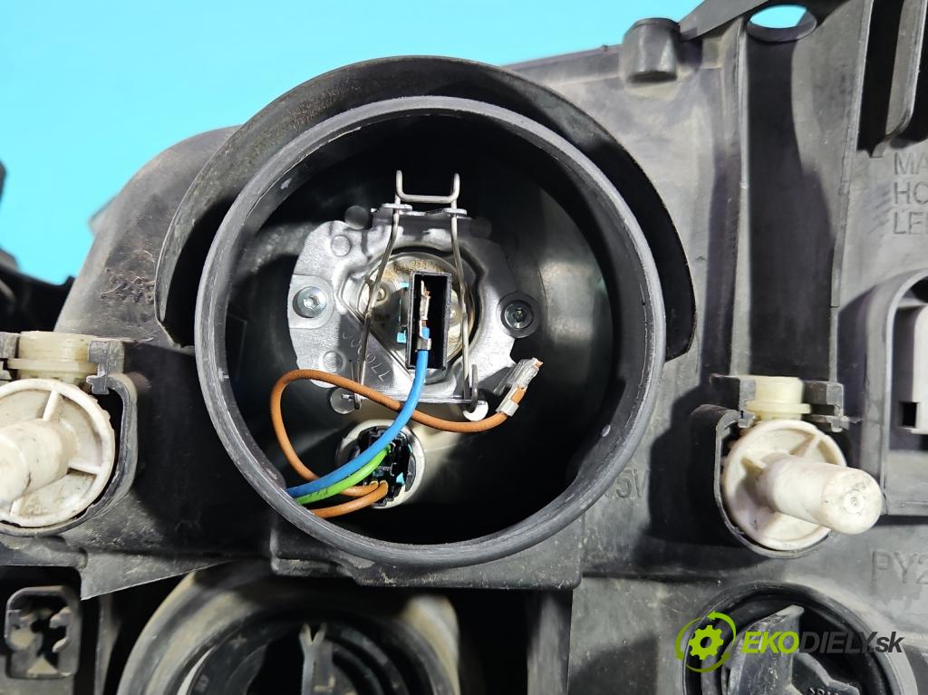 Opel Meriva A 2002-2010 1.6 16V 101 HP manual 74 kW 1598 cm3 5- Reflektor: pravý 93321053 (Svetlo predné pravé)