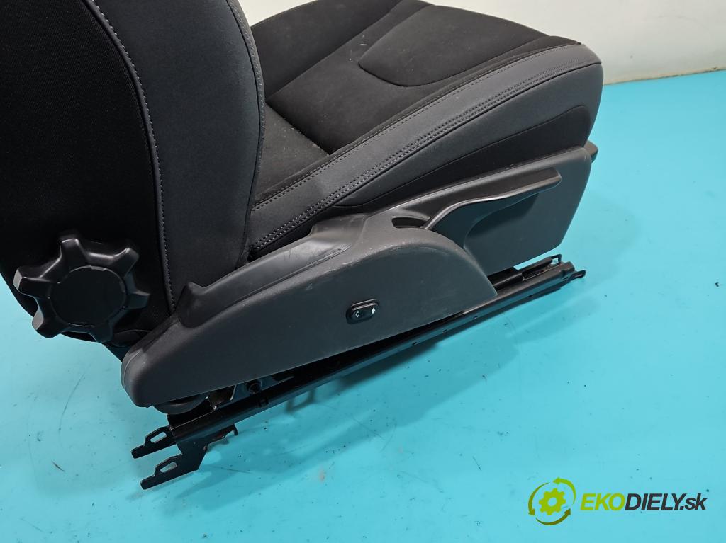 Volvo S60 II 2010-2018 2.0 D4 181KM automatic 133 kW 1969 cm3 4- Sedadlo pravý 31379421 (Sedadlo)