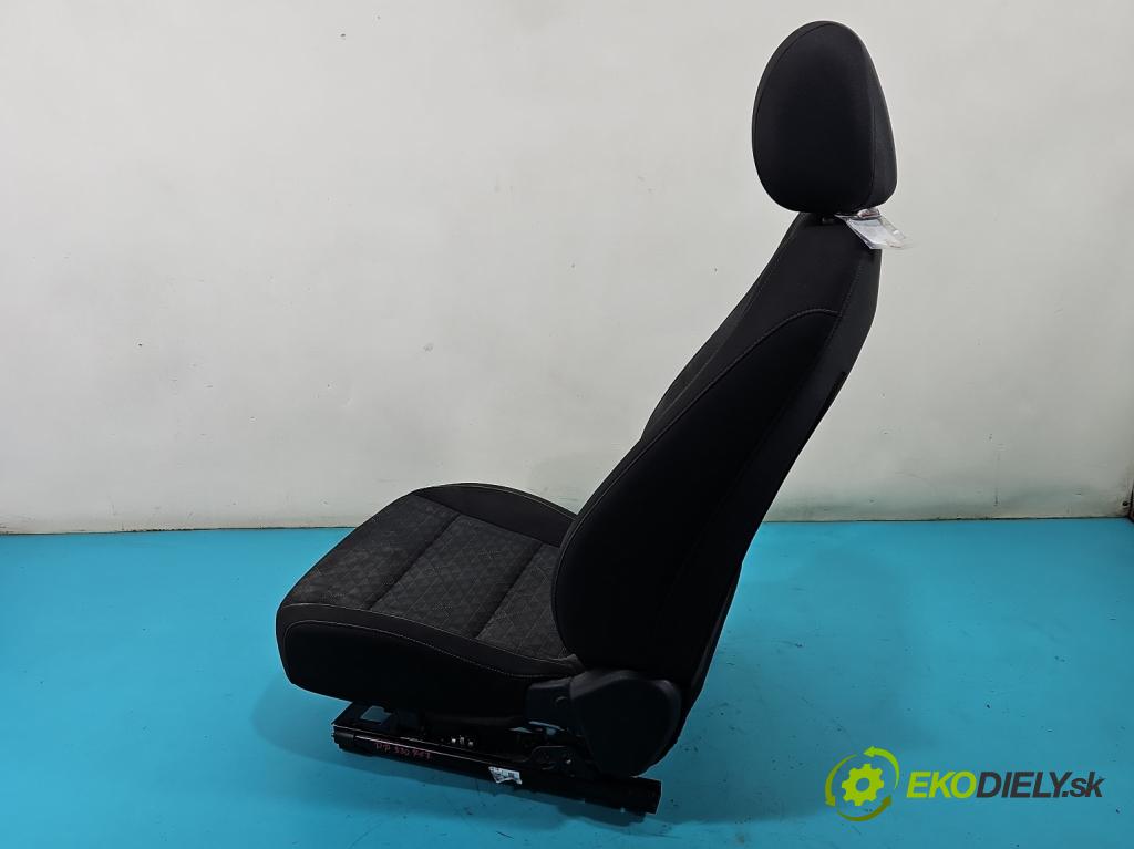Kia Rio IV 2016-2023 1.2 16V 84KM manual 61.8 kW 1197 cm3 5- Sedačka pravý  (Sedadlo)