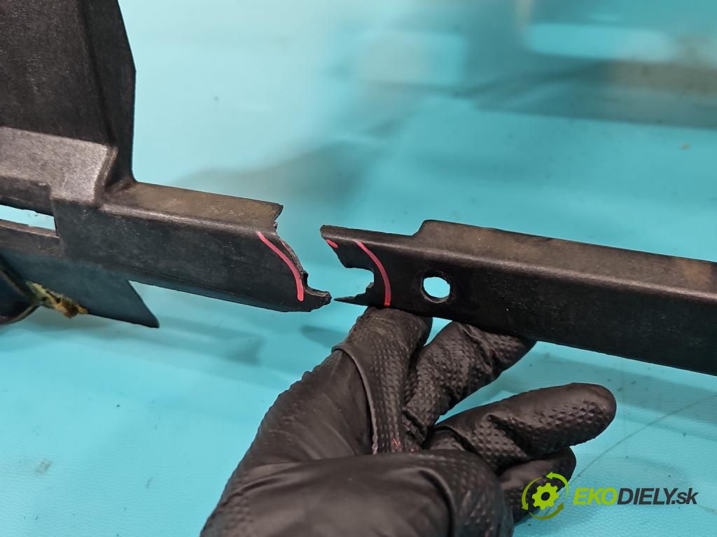 Dodge Journey 2.0 CRD 140 hp automatic 103 kW 1968 cm3 5- kokpit,přistrojova deska