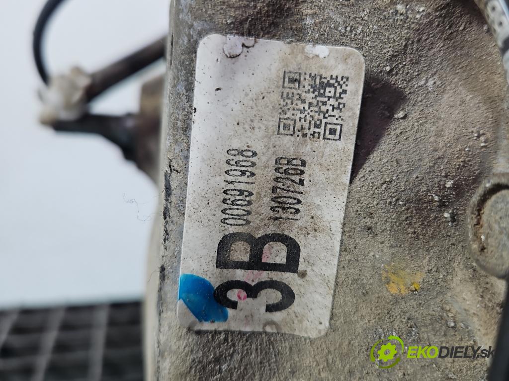 Infiniti QX50 2013-2015 3.7 V6 320KM automatic 235 kW 3696 cm3 5- Most: zadní: