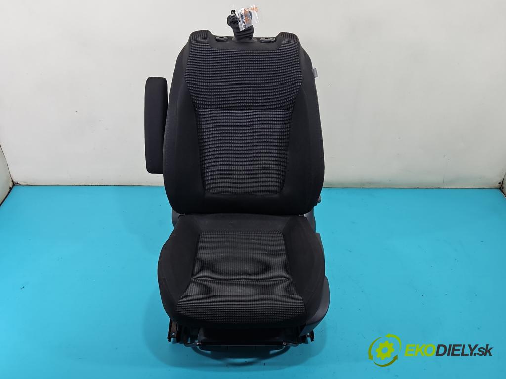 Peugeot 5008 I 2009-2017 2.0 HDI 150 HP manual 110 kW 1997 cm3 5- Sedačka ľavý  (Sedadlo)