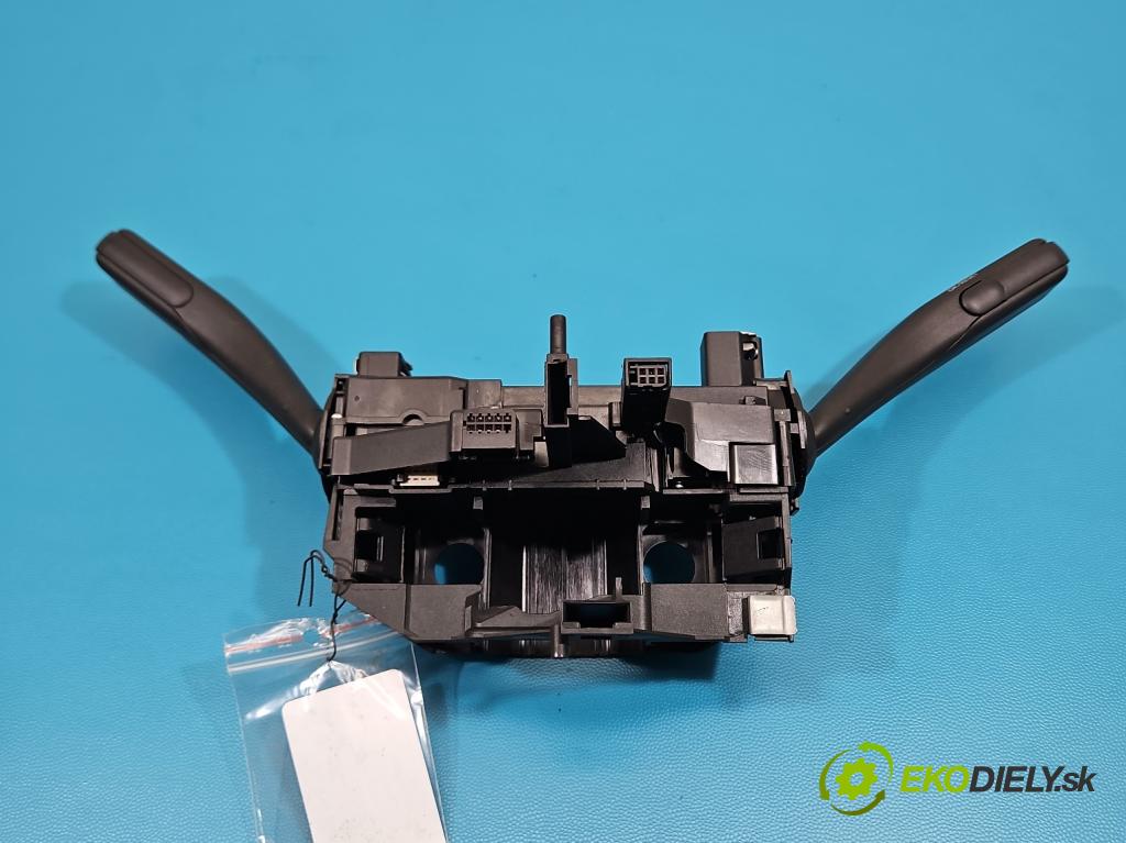 Skoda Octavia II 2004-2013 2.0 TDI 170 HP manual 125 kW 1968 cm3 5- prepínač komplex: 1K0953519J (Prepínacie páčky pod volantom)