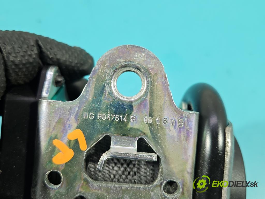 Skoda Octavia II 2004-2013 2.0 TDI 170 HP manual 125 kW 1968 cm3 5- pas bezpečnosť: predné ľavý 1Z0857701C