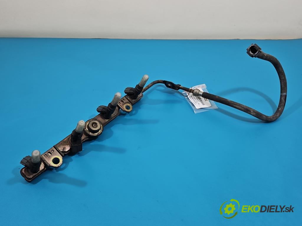 Toyota Corolla E12 2001-2009 1.4 vvti 97KM manual 71 kW 1398 cm3 5- vstrek 0280155936 (Vstrekovač paliva)