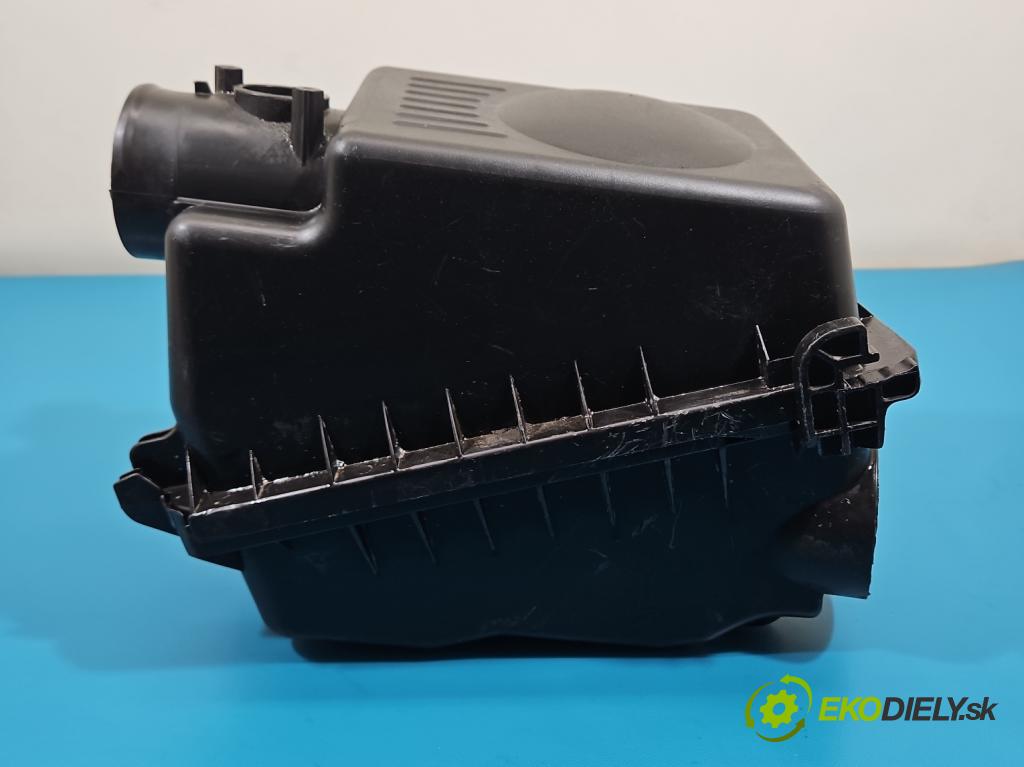 Toyota Corolla E12 2001-2009 1.4 vvti 97KM manual 71 kW 1398 cm3 5- obal filtra vzduchu 0D03 (Obal vzduchového filtra)