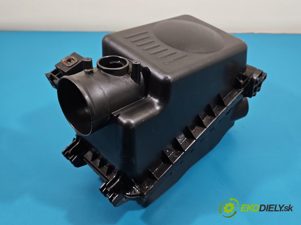 Toyota Corolla E12 2001-2009 1.4 vvti 97KM manual 71 kW 1398 cm3 5- obal filtra vzduchu 0D03 (Obal vzduchového filtra)