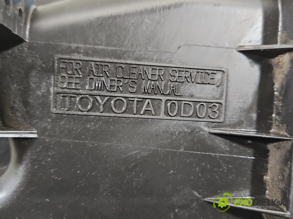 Toyota Corolla E12 2001-2009 1.4 vvti 97KM manual 71 kW 1398 cm3 5- obal filtra vzduchu 0D03 (Obal vzduchového filtra)